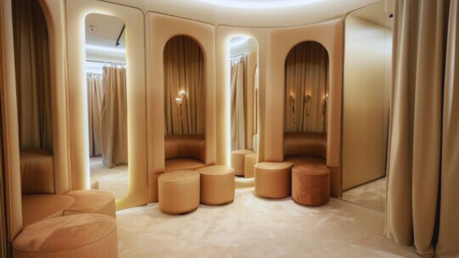 Private Fitting Room Extension